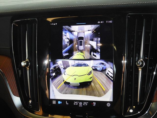 VOLVO V60 CROSS COUN 2025 Image 31