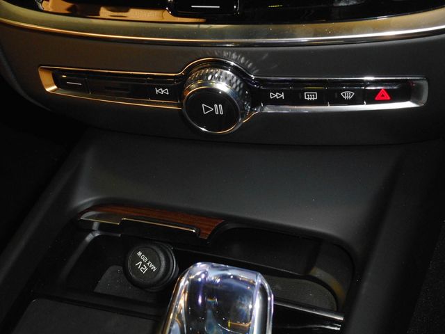 VOLVO V60 CROSS COUN 2025 Image 31