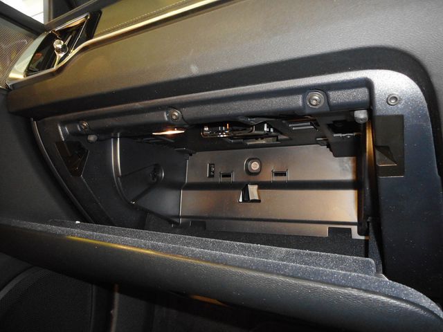 VOLVO V60 CROSS COUN 2025 Image 31