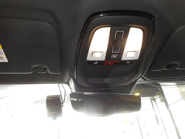 VOLVO V60 CROSS COUN 2025 Image 31