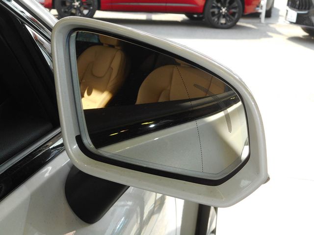 VOLVO V60 CROSS COUN 2025 Image 31