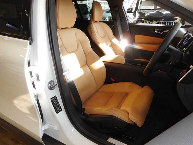 VOLVO V60 CROSS COUN 2025 Image 31