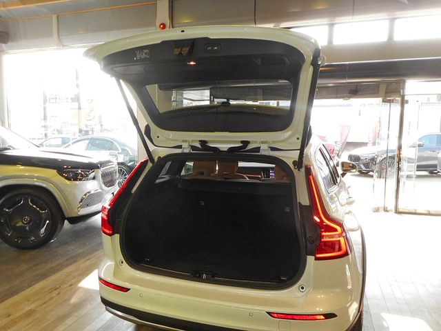 VOLVO V60 CROSS COUN 2025 Image 31