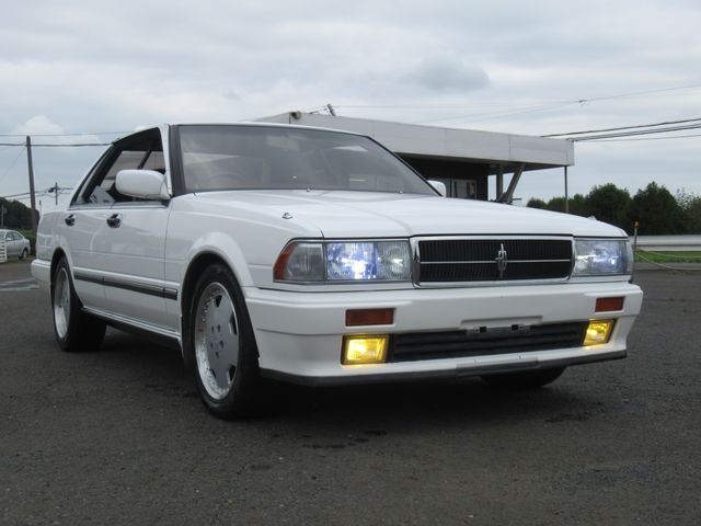NISSAN CEDRIC HARDTOP 1988 Image 31