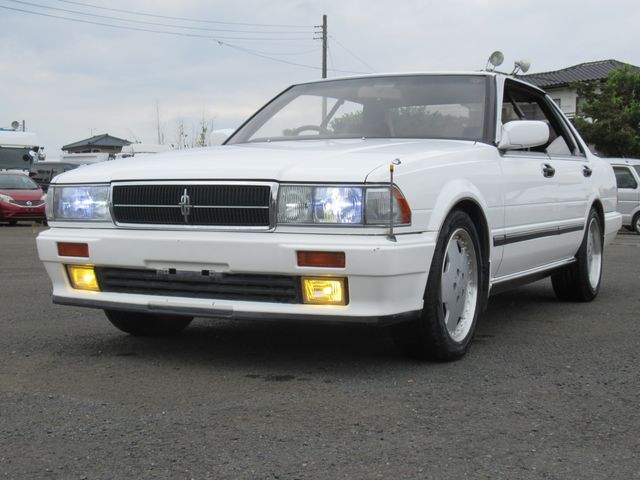 NISSAN CEDRIC HARDTOP 1988 Image 31