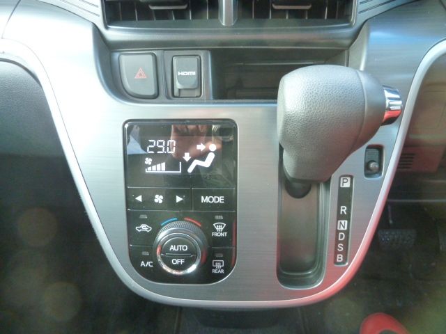 DAIHATSU MOVE CUSTOM 4WD 2014 Image 31