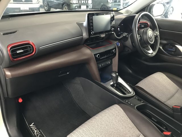 TOYOTA YARIS CROSS HYBRID 2022 Image 31