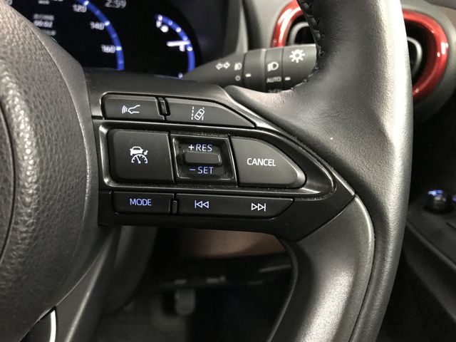 TOYOTA YARIS CROSS HYBRID 2022 Image 31