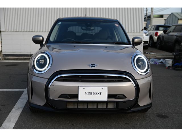 BMW MINI COOPER D 5DOOR 2022 Image 31