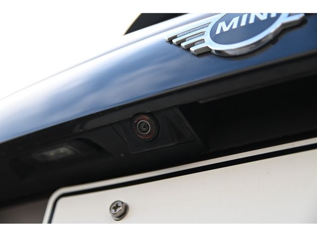 BMW MINI COOPER D 5DOOR 2022 Image 31