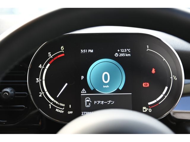 BMW MINI COOPER D 5DOOR 2022 Image 31