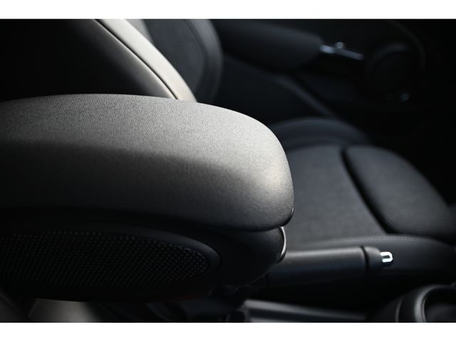 BMW MINI COOPER D 5DOOR 2022 Image 31