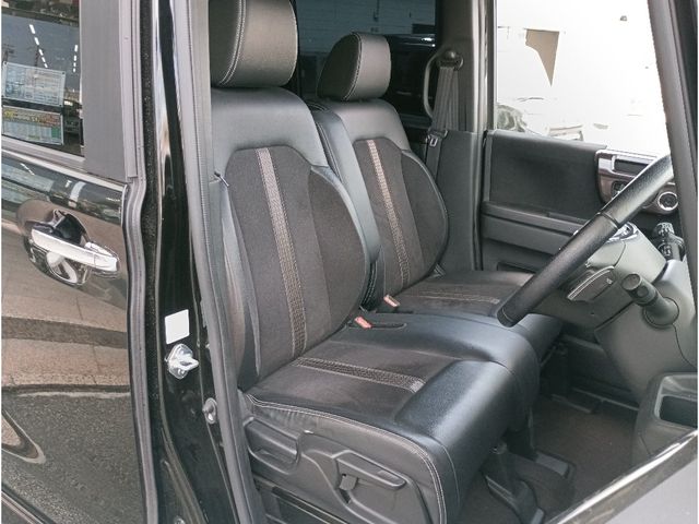 HONDA N BOX CUSTOM 2018 Image 31