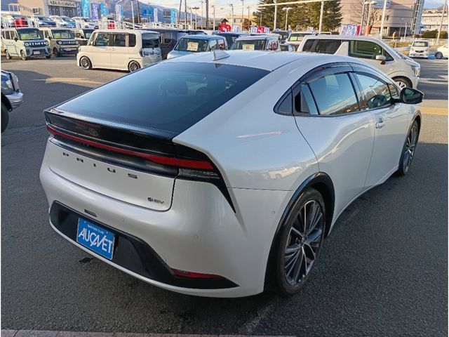 TOYOTA PRIUS 4WD 2023 Image 31