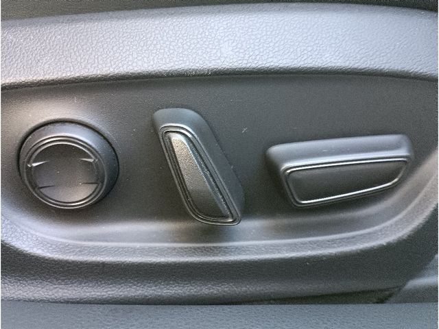 TOYOTA PRIUS 4WD 2023 Image 31