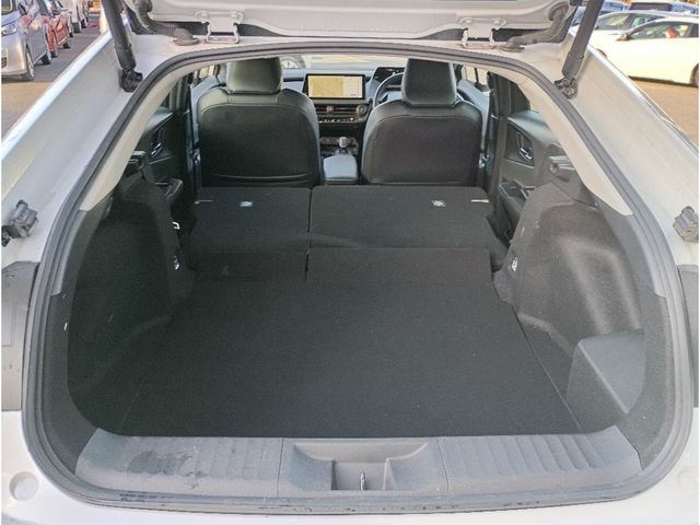 TOYOTA PRIUS 4WD 2023 Image 31