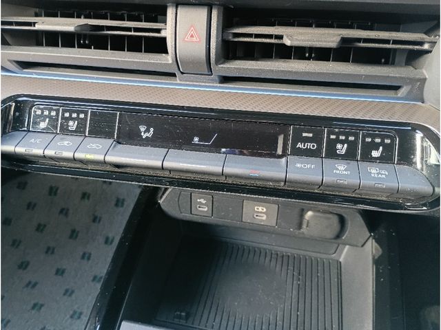 TOYOTA PRIUS 4WD 2023 Image 31
