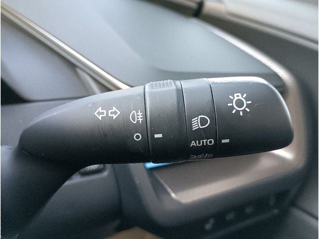 TOYOTA PRIUS 4WD 2023 Image 31