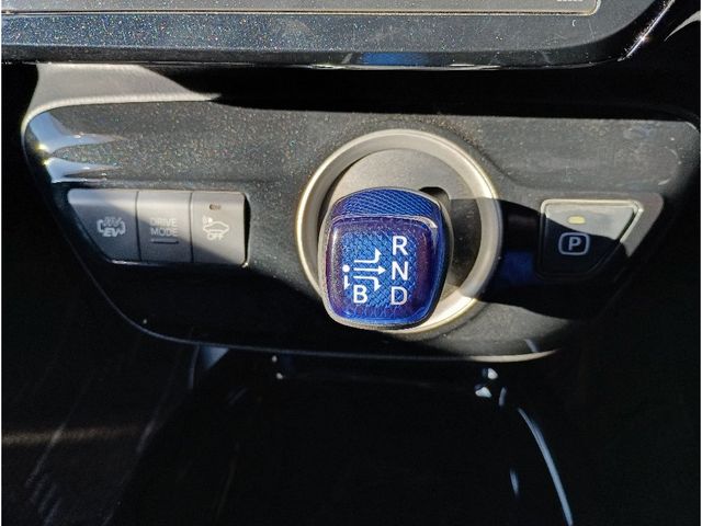 TOYOTA PRIUS PHV 2019 Image 31