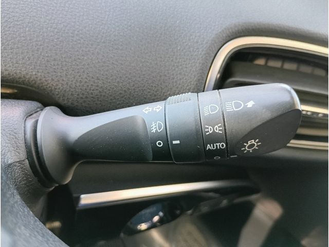 TOYOTA PRIUS PHV 2019 Image 31