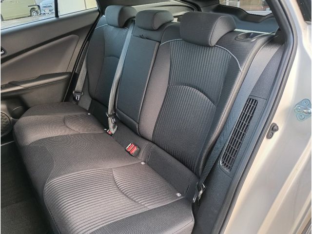 TOYOTA PRIUS PHV 2020 Image 31