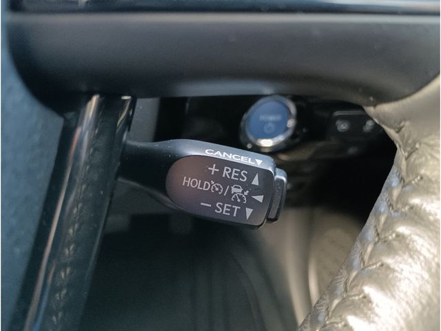 TOYOTA PRIUS PHV 2020 Image 31