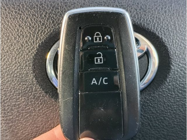 TOYOTA PRIUS PHV 2020 Image 31