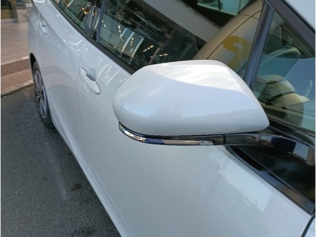 TOYOTA PRIUS PHV 2020 Image 31