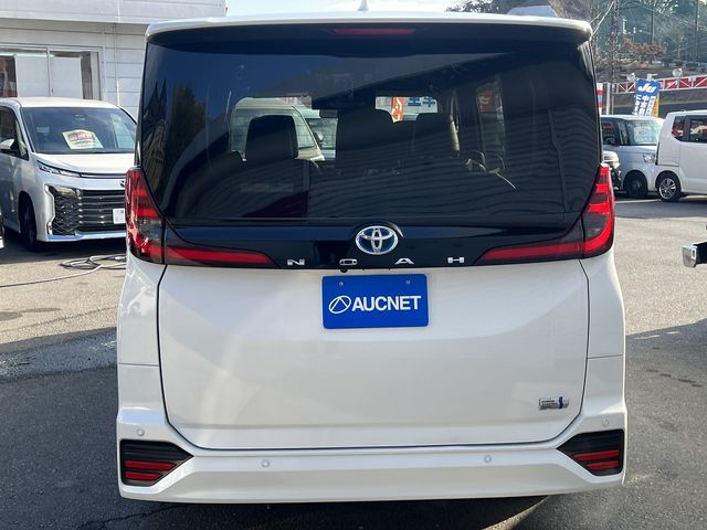 TOYOTA NOAH HYBRID 2022 Image 31