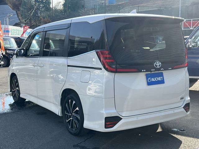 TOYOTA NOAH HYBRID 2022 Image 31