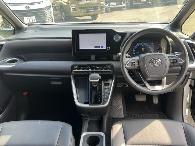 TOYOTA NOAH HYBRID 2022 Image 31