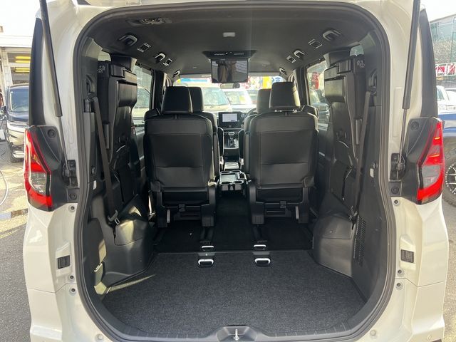 TOYOTA NOAH HYBRID 2022 Image 31