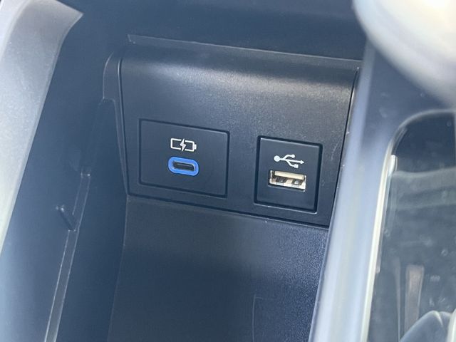 TOYOTA NOAH HYBRID 2022 Image 31