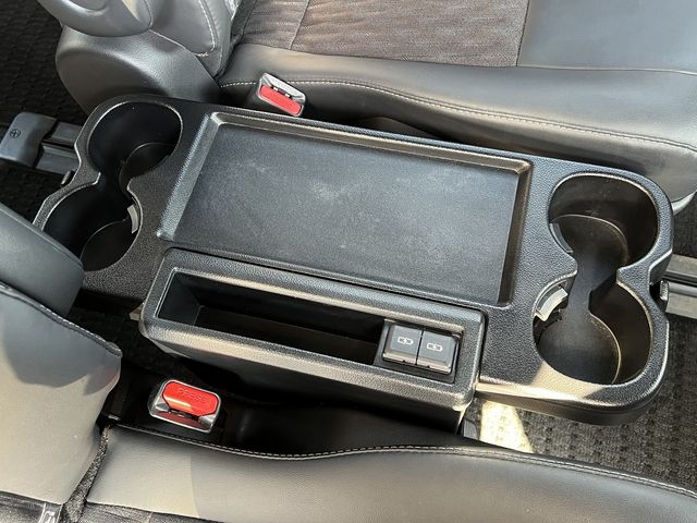 TOYOTA NOAH HYBRID 2022 Image 31