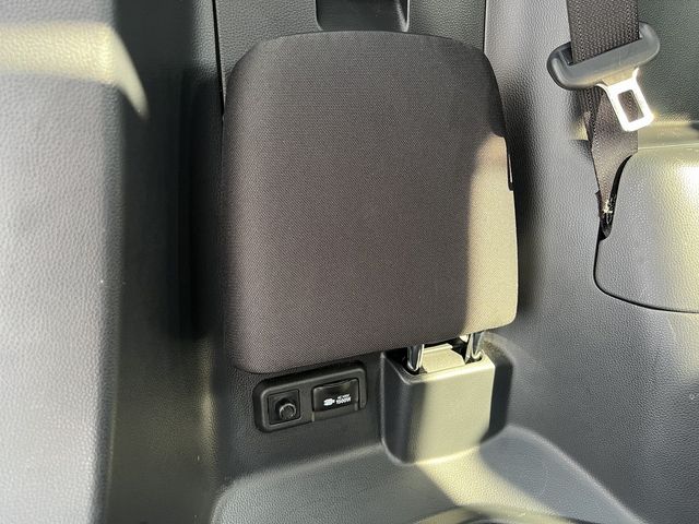 TOYOTA NOAH HYBRID 2022 Image 31