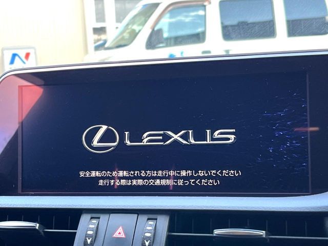 TOYOTA LEXUS ES300H 2019 Image 31