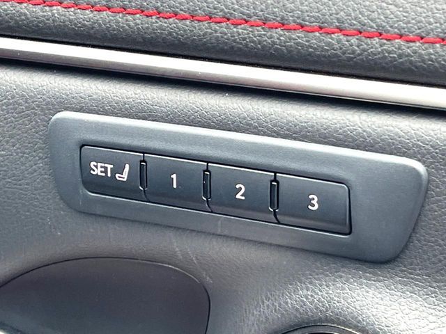 TOYOTA LEXUS ES300H 2019 Image 31