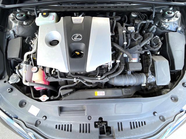 TOYOTA LEXUS ES300H 2019 Image 31