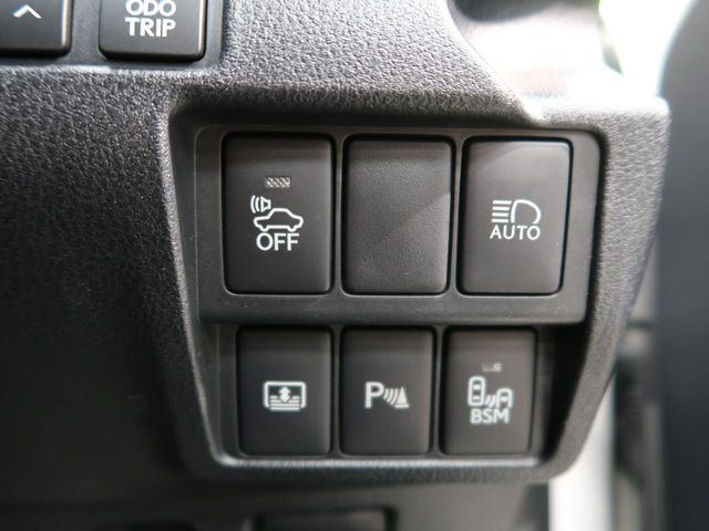 TOYOTA LEXUS IS300H 2017 Image 31