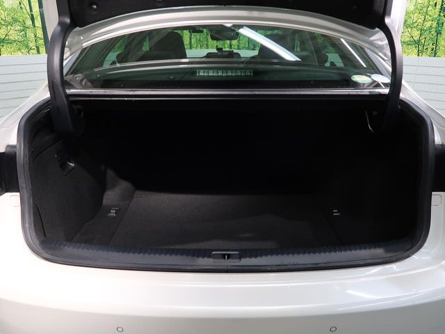 TOYOTA LEXUS IS300H 2017 Image 31