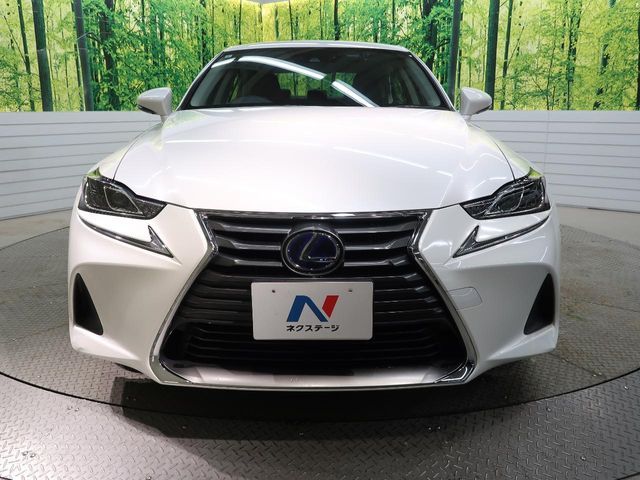 TOYOTA LEXUS IS300H 2017 Image 31