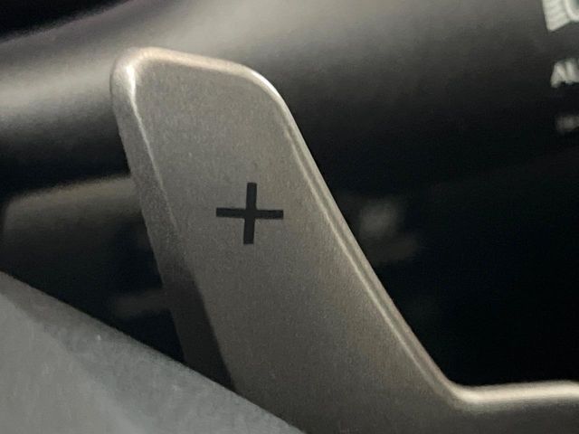 TOYOTA LEXUS IS300H 2023 Image 31