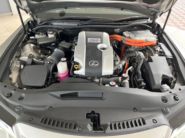 TOYOTA LEXUS IS300H 2023 Image 31