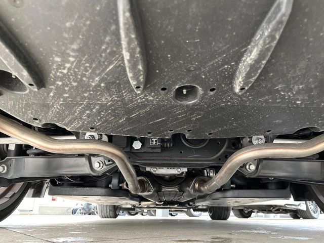 TOYOTA LEXUS IS300H 2023 Image 31