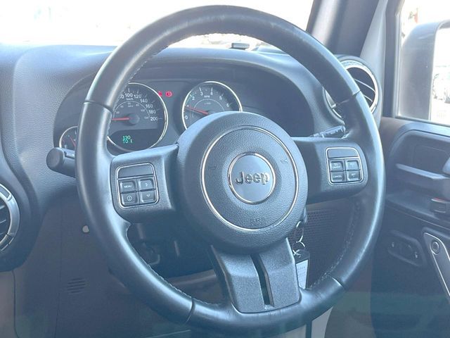 JEEP WRANGLER UNLIMI 2018 Image 31