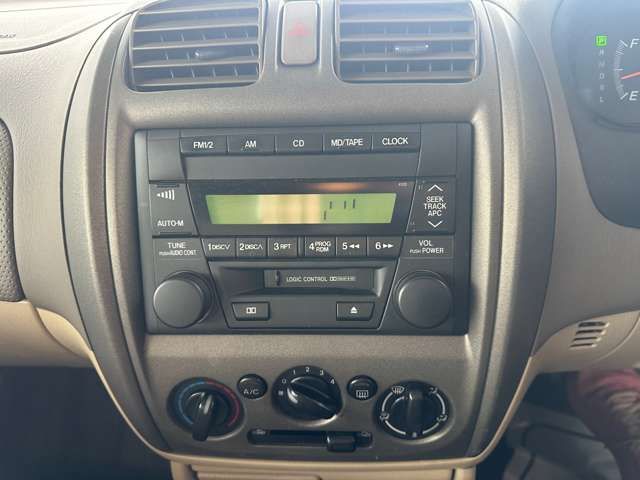 MAZDA FAMILIA SEDAN 2002 Image 31