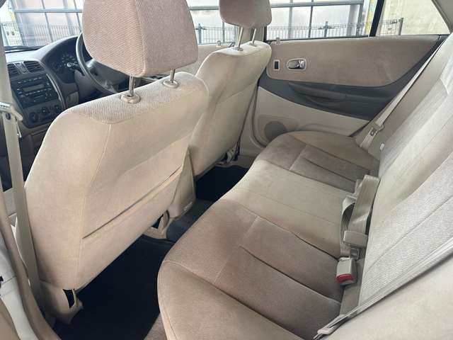 MAZDA FAMILIA SEDAN 2002 Image 31