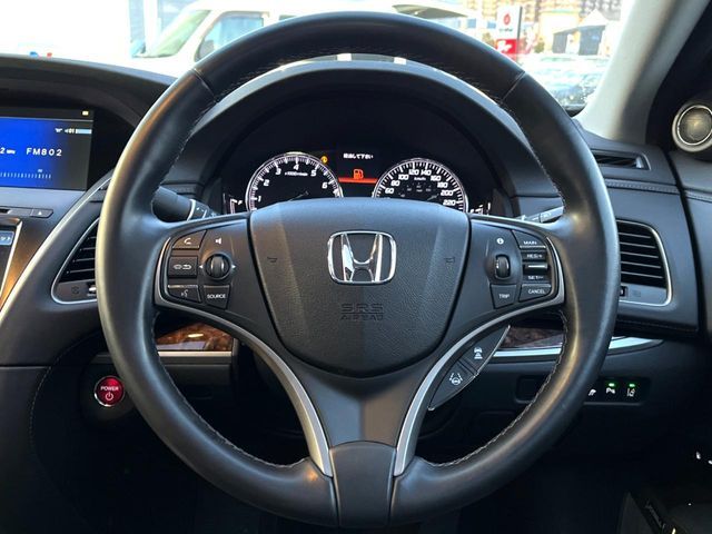 HONDA LEGEND HYBRID 2015 Image 31