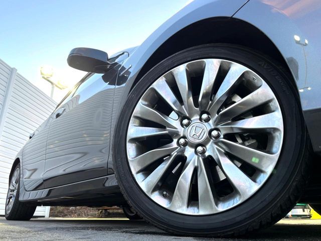 HONDA LEGEND HYBRID 2015 Image 31