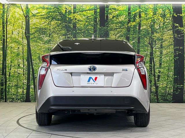 TOYOTA PRIUS 2016 Image 31